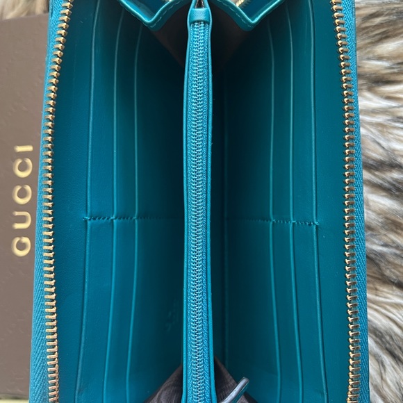 Gucci mini G wallet. - Picture 5 of 6